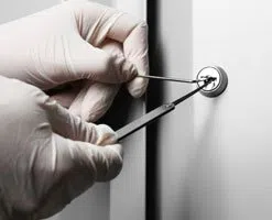 Lock Key Store Phoenix, AZ 480-612-9242 - 14-Eviction-Locksmith